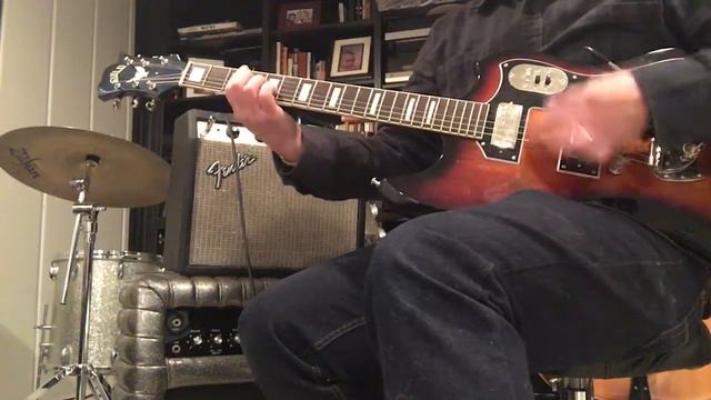 Guild S-200 T-Bird Guitar Korea + 1976 USA Fender Champ Tube Amp смотреть онлайн