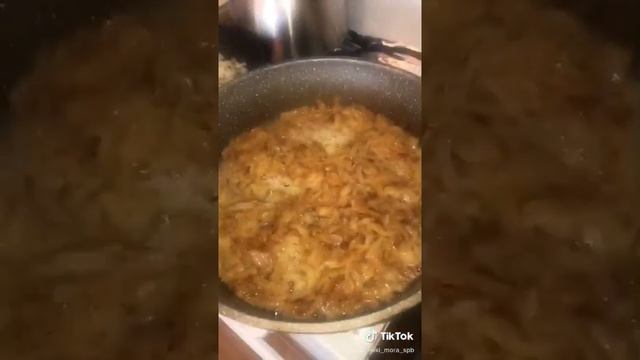 Луковый суп без излишек, дёшево по-русски, вкусно по-французски!