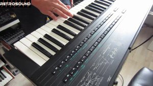 YAMAHA DX7 II FM Synthesizer - 80s Miami Vice style
