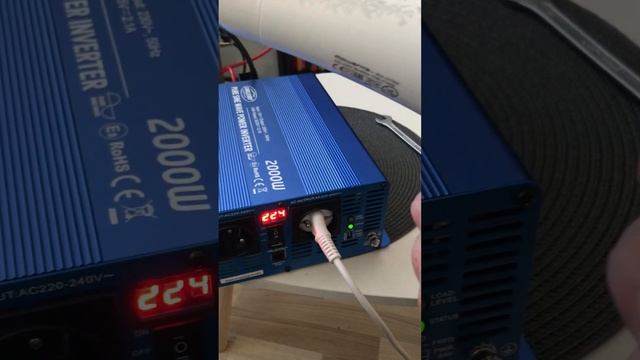 Акумулятор 100A Інвертор 2000w смотреть онлайн