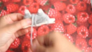 Игрушки своими руками. Игрушка из картона и ниток.