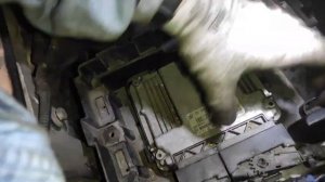 Как добраться к левой подушки мотора и МКПП, чтоб заменить. Opel Meriva B 1.3 Diesel