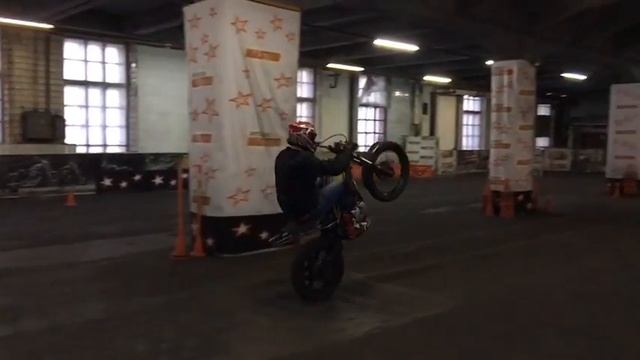 Как сделать вилли. Мотошкола Мастер. Вторая тренировка смотреть онлайн