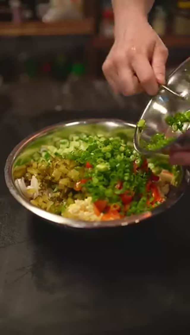 салат с кальмаром по рецепту Лазерсона