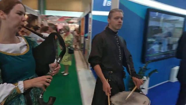 Средневековая музыка на выставке в Великом Камне смотреть онлайн