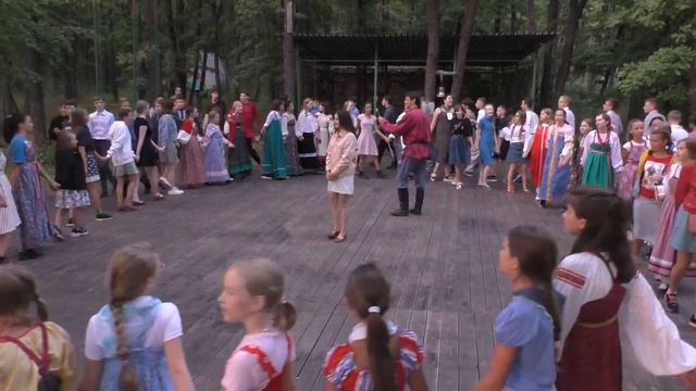 Коло города хожу - целовальная игра. Православный лагерь Благодатное лето - 2020. смотреть онлайн