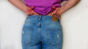 Что сделать, чтобы джинсы не сползали сзади при наклоне или при сидении