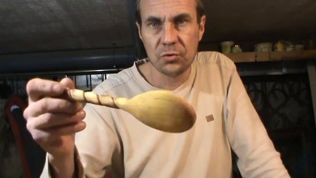 ДЕРЕВЯННАЯ РЕЗНАЯ ЛОЖКА СВОИМИ РУКАМИ ( ОБЗОР ГОТОВОЙ ЛОЖКИ)