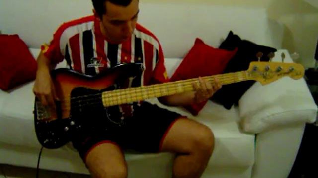 Fender Marcus Miller Jazz Bass Review смотреть онлайн