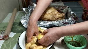 Гусь Рождественский, в ароматном маринаде, фаршированный яблоками, черносливом, курагой...