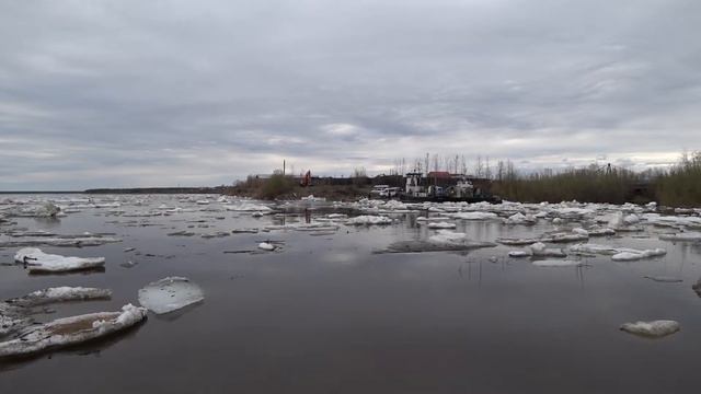 Хандыга, река Алдан, местные водные таксисты. #хандыга смотреть онлайн