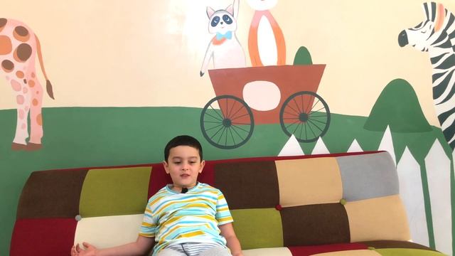 Маленькие эксперты Dreamland Почему у жирафа длинная шея? Дети Отвечают смотреть онлайн