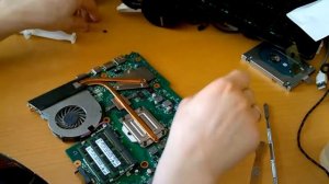замена термопасты Toshiba Satellite L650D