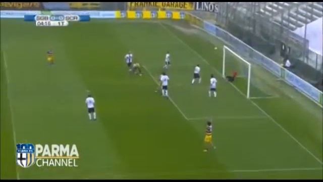 Семидесятилетний голкипер! Навыки не пропьешь! смотреть онлайн