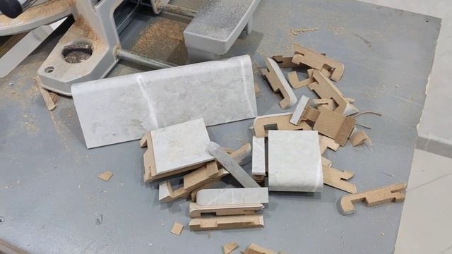 МДФ плинтус: плюсы и минусы - Бородатая Дверь - канал про межкомнатные двери смотреть онлайн