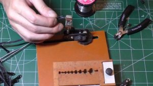 Как узнать какая лампочка перегорела в гирлянде! как починить китайскую елочную гирлянду!