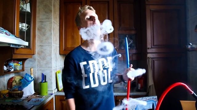 Как пускать колечки с кальянным дымом? смотреть онлайн