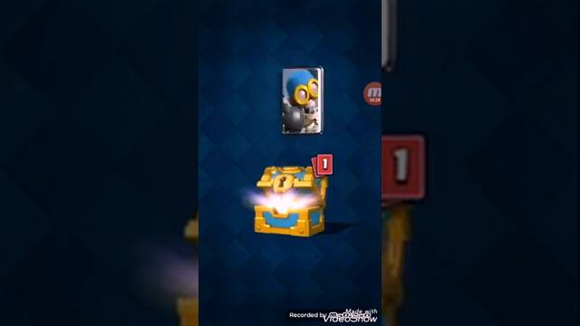 Открываю сундуки в Clash Royale(на моем 2 и 3 аккаунте) смотреть онлайн