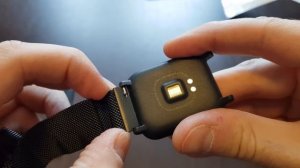 Напильник против браслета Amazfit Bip