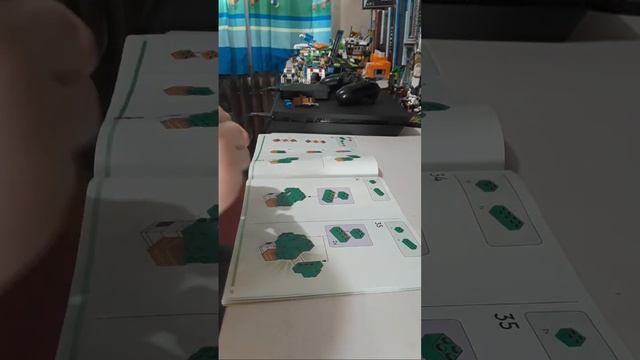 Let's Build Lego Minecraft The Bee Cottage 21241 смотреть онлайн