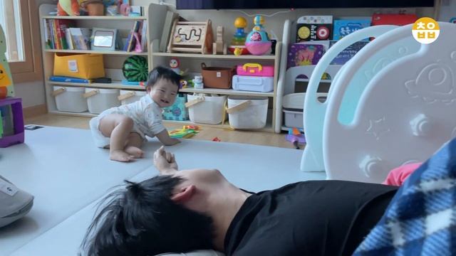 12개월육아? 저요!를 배웠어요??♀️ 계속 나가자고 하는 아기 일상,  키카도장깨기?? 분리불안이 다시 시작되는중...? (CC버튼을 눌러 자막과 함께 감상해주세요??)