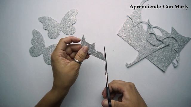 Como Hacer Una Mariposa de Foami | DIY | Mariposa Fácil de Hacer | How to make a butterfly смотреть онлайн
