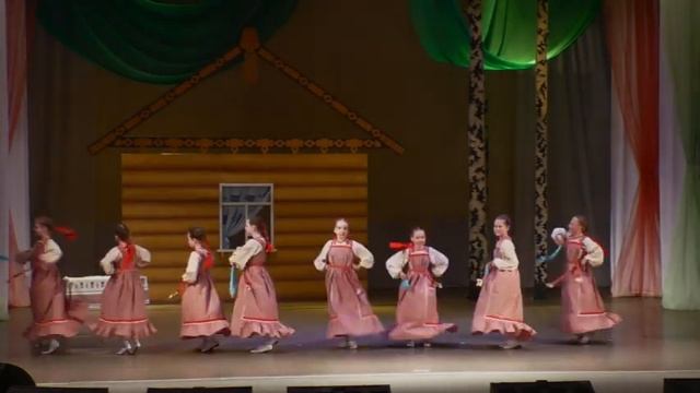 Вятские пропевки - образцовый самодеятельный коллектив хореографический коллектив "Быстряночка"