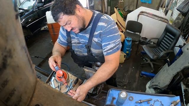 переборка рулевого редуктора от Мерседес W140