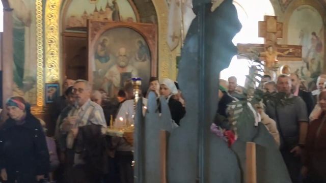 Божественная литургия на Праздник свят. Николая Чудотворца смотреть онлайн