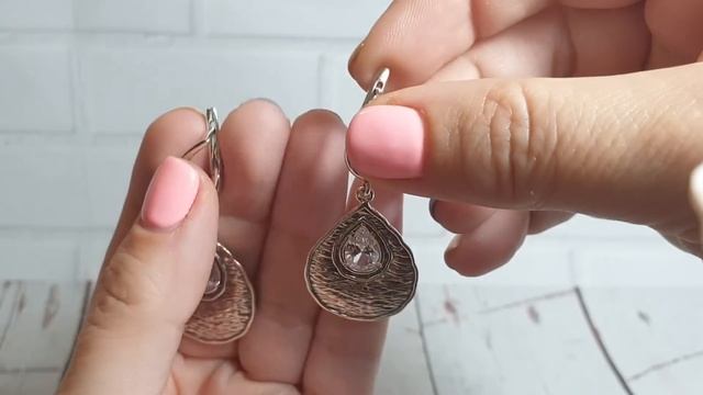 4.6 Серебро на продажу, повторяшки ,серьги, разные производители смотреть онлайн