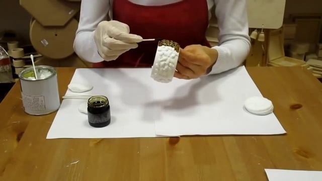 Decoupage tutorial. Create your own charm bracelet. How to make ivory. смотреть онлайн