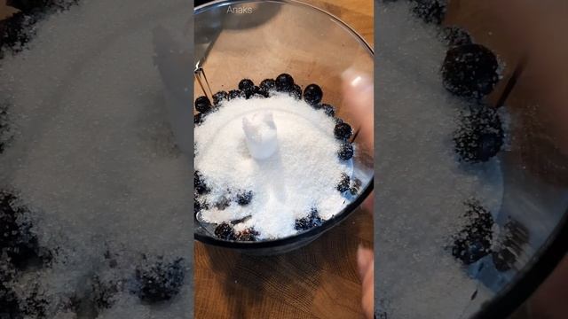 К завтраку из чёрной смородины. смотреть онлайн