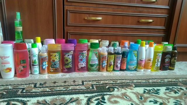 ЗАПАСЫ КОСМЕТИКИ 2023 / Гели для душа / Серия 7