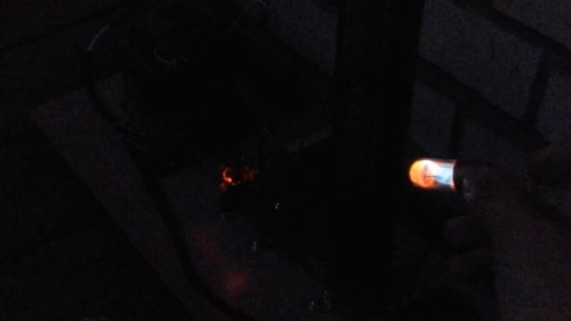 неонка - атомный частотомер 1 МГц (оранж) VS 10 МГц (син) смотреть онлайн