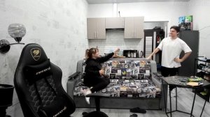 «ИРЛ ПРАНК» / ПОСТОРОННИЕ ГОЛОСА **девушке страшно**