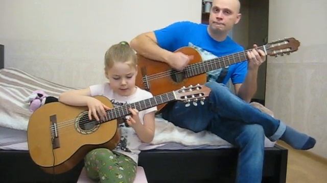 Полет кондора на гитаре. Соня играет в 6 лет песню a Condor Pasa смотреть онлайн