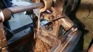 Токарные работы на ДИП 300.