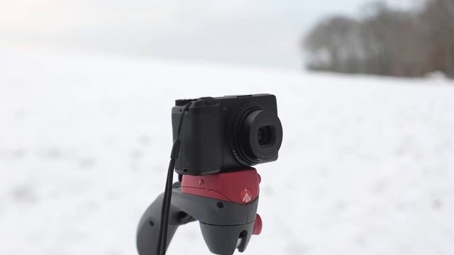 Ricoh GR iii in natural habitat смотреть онлайн