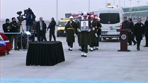 В аэропорту Анкары прошла церемония прощания с российским послом Андреем Карловым