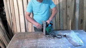 Чё купил. Циркулярная пила "HITACHI C7SS"