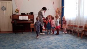музыкальное занятие в младшей группе