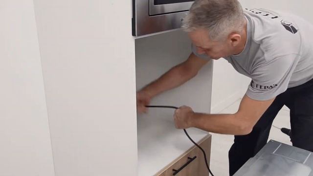 Установка встраиваемой микроволновой печи и духового шкафа смотреть онлайн