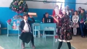 Новогоднее выступление 7 класса.  Зубанчинская СОШ им.  Амира Гази.