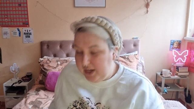 trying to have a quiet life ? anxiety diaires !! autumn is here ? смотреть онлайн