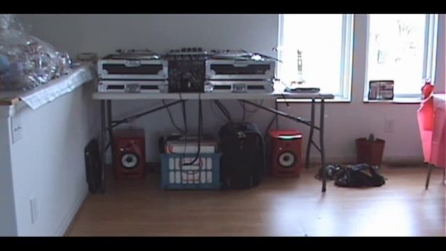 Red KRK Rokit RP6 G2 смотреть онлайн