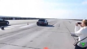 BMW e30 VS mercedes-benz