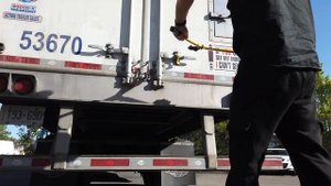 Как ПОДСТАВЛЯЮТ на дороге в США! Тяжелый груз! Почему НАШИ ЛЮДИ лучшие в работе