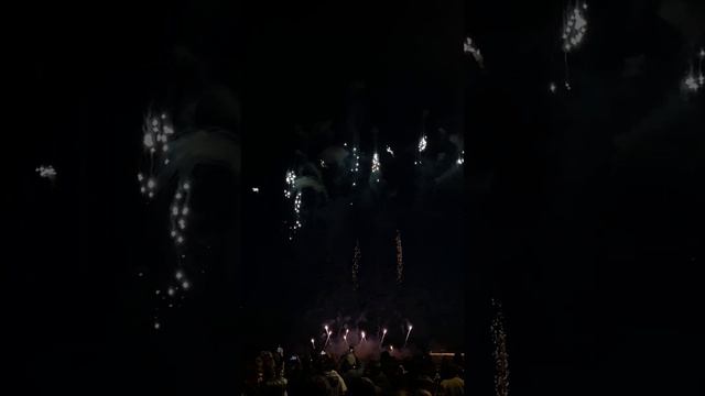 Фестиваль огня в Санкт-Петербурге 2023 . День города. соревнование команд из разных стран смотреть онлайн