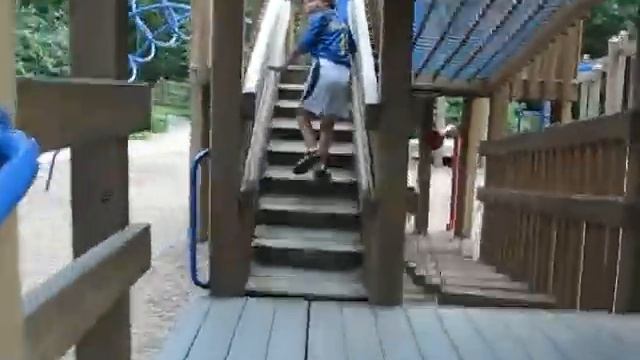 Stone Harbor Monster In The Playground 7/29/2006 смотреть онлайн