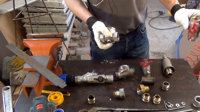 Ввод воды в частный дом - очистка воды фильтром ФИБОС